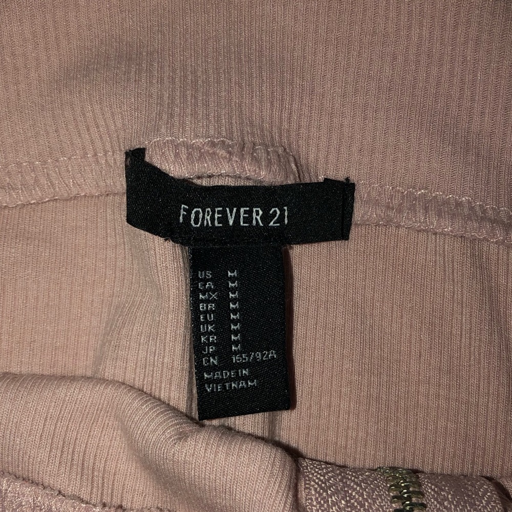 forever 21 pink off the shoulder crop top - Picture 3 of 3